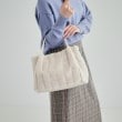 シューラルー(SHOO・LA・RUE)の【2WAY】上品カラーで取り入れやすい ふわふわ ストライプファートートバッグ15