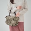 シューラルー(SHOO・LA・RUE)の【2WAY】シャイニーくしゅくしゅトートバッグ14