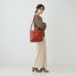 シューラルー(SHOO・LA・RUE)のツヤあり合皮ショルダーバッグ17
