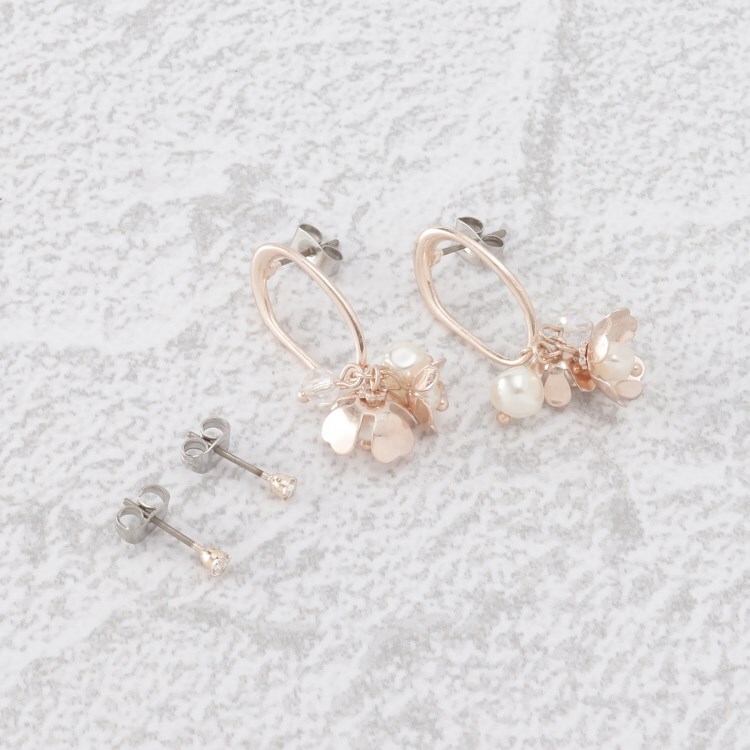 シューラルー(SHOO・LA・RUE)の【4点セット】メタルフラワーピアス ピアス