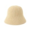 シューラルー(SHOO・LA・RUE)のバックスリットリボン付ベル型ニット帽 ライトベージュ(051)