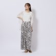シューラルー(SHOO・LA・RUE)の【ふかふか中敷き】片手で履ける Yストラップサンダル9
