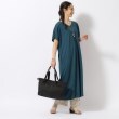 シューラルー(SHOO・LA・RUE)の【撥水】クルミボタン巾着トート17