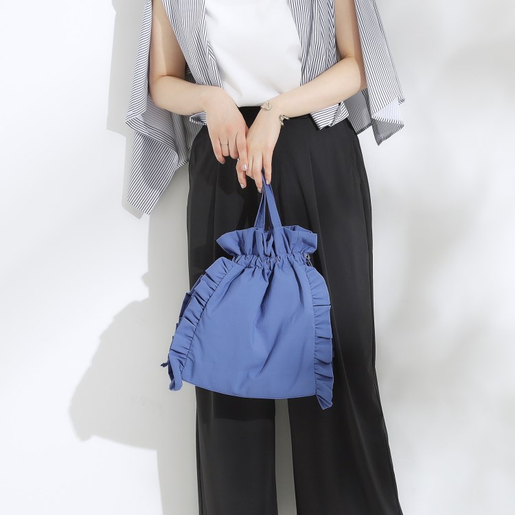シューラルー(SHOO・LA・RUE)の【撥水】フリル巾着トートバッグ トートバッグ