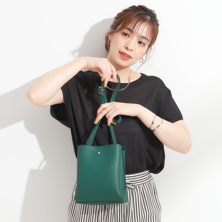 シューラルー(SHOO・LA・RUE)の【軽量】ふわっと軽い3層ショルダーバッグ ショルダーバッグ