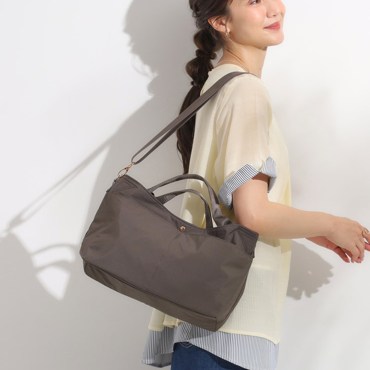 シューラルー(SHOO・LA・RUE)の【撥水】2WAY口元くったりトートバッグ トートバッグ