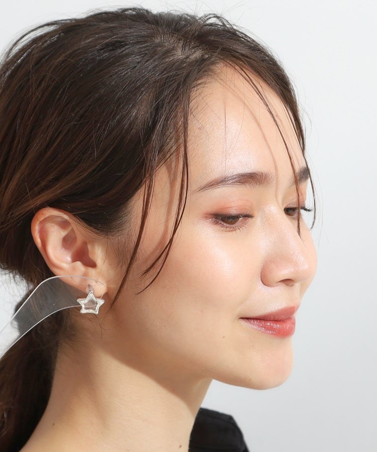 シューラルー(SHOO・LA・RUE)の【チタンポスト】クリア星ピアス5