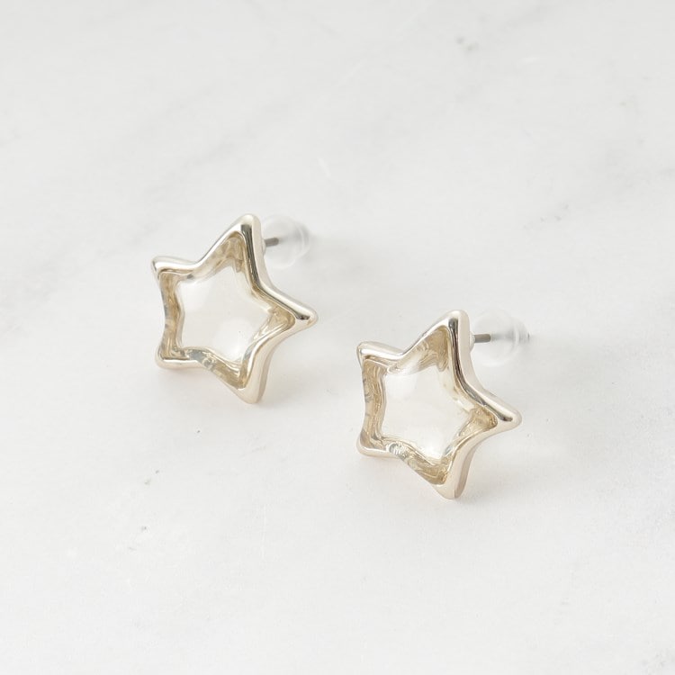 シューラルー(SHOO・LA・RUE)の【チタンポスト】クリア星ピアス ピアス