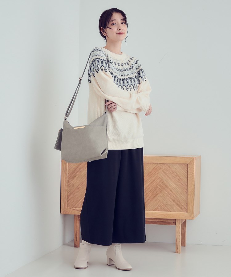 シューラルー(SHOO・LA・RUE)の【ポーチ付き】使い勝手の良い Wフェイスショルダーバッグ20