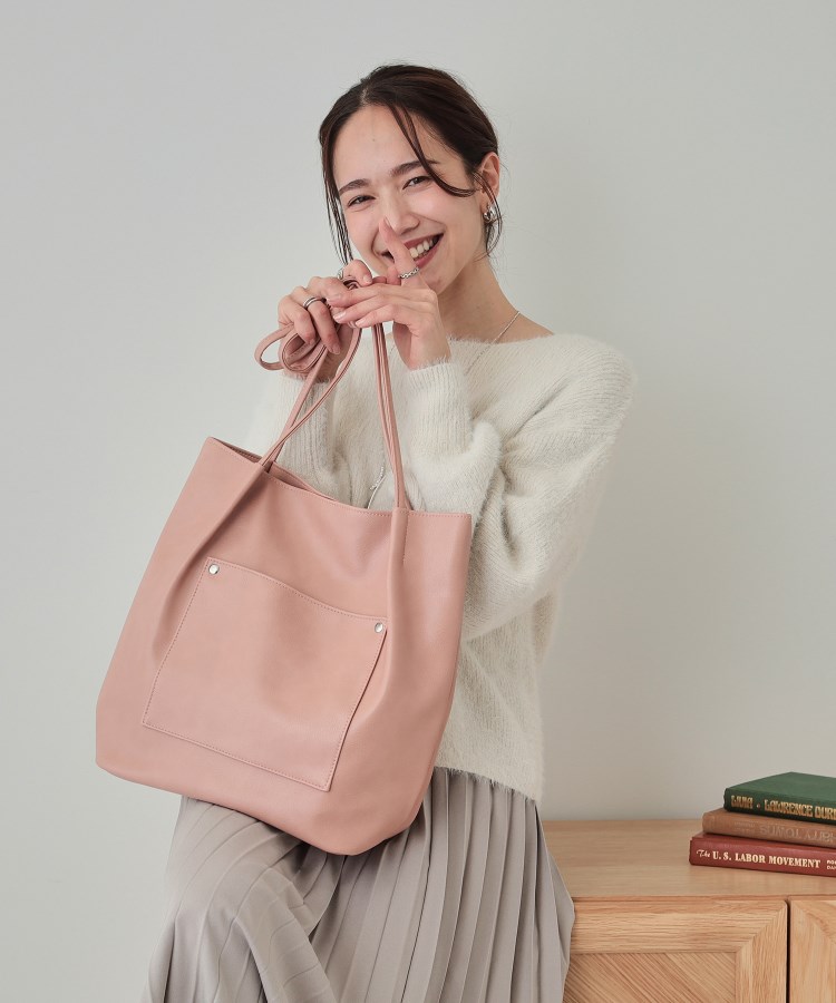 シューラルー(SHOO・LA・RUE)のオイルレザー風つまみハンドルトート20