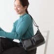 シューラルー(SHOO・LA・RUE)のフロント2ポケットショルダーバッグ15