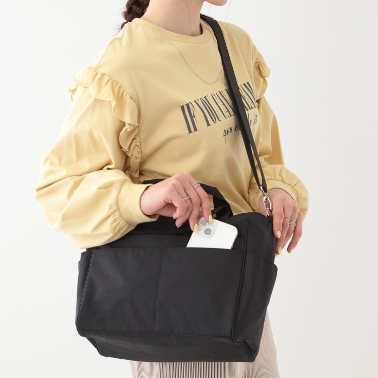 シューラルー(SHOO・LA・RUE)の【撥水／2WAY】12ポケットトートバッグ【キャリーオン】 トートバッグ