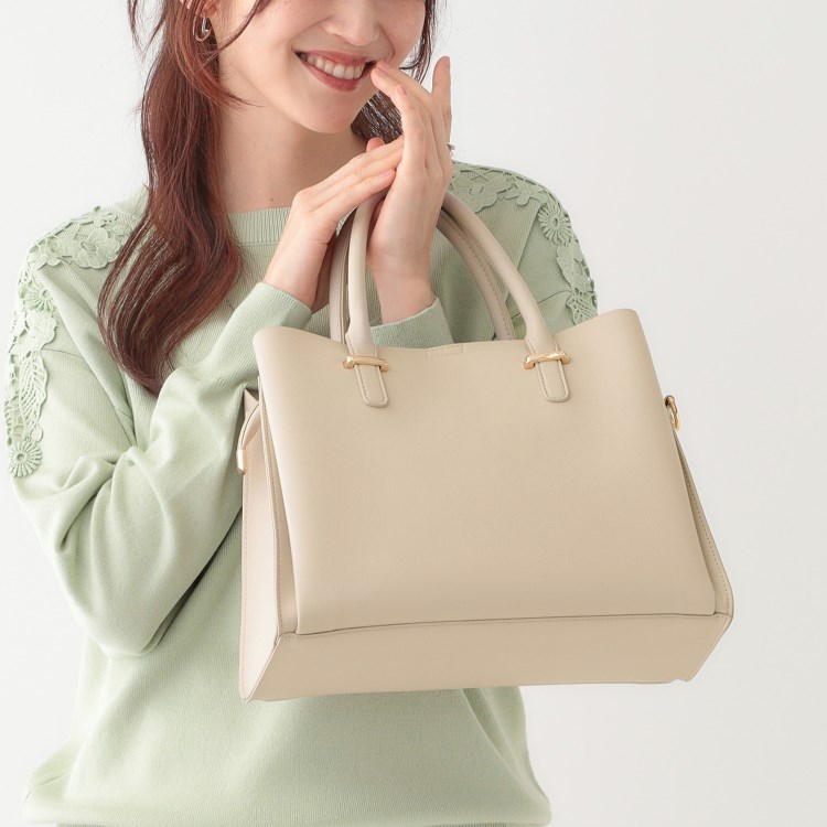 シューラルー(SHOO・LA・RUE)の【2WAY/通勤/セレモニー】きれいめコーデに 3層トートバッグ トートバッグ