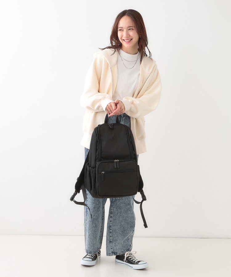 シューラルー(SHOO・LA・RUE)の【撥水】多ポケット機能リュック2