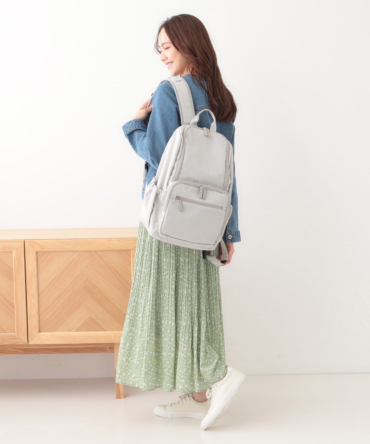 シューラルー(SHOO・LA・RUE)の【撥水】多ポケット機能リュック4