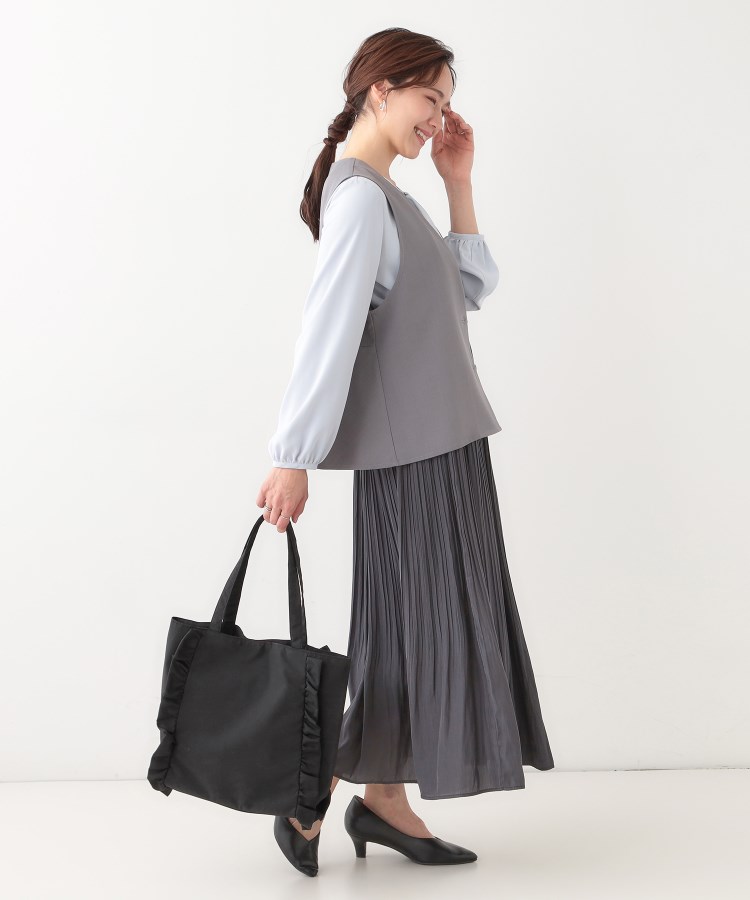 シューラルー(SHOO・LA・RUE)のフリルトートバッグ2