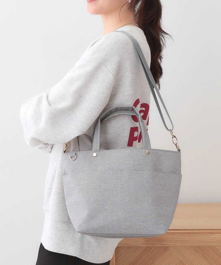 シューラルー(SHOO・LA・RUE)の【撥水】あおりポケット2WAYトートバッグ1