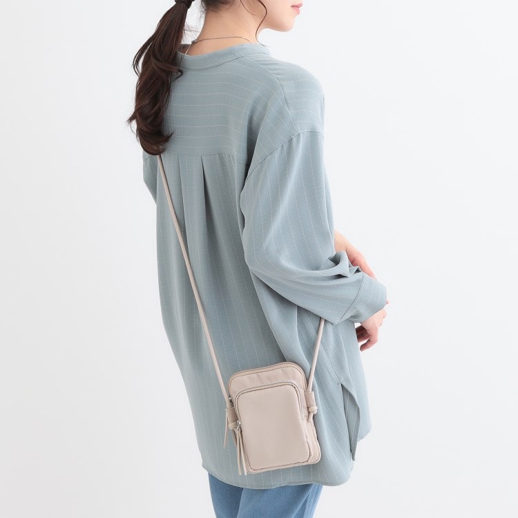 シューラルー(SHOO・LA・RUE)の【撥水】立体ポケットミニショルダーバッグ ショルダーバッグ