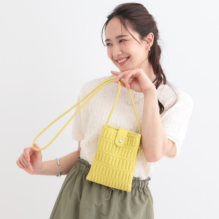 シューラルー(SHOO・LA・RUE)のプリーツミニショルダーバッグ ショルダーバッグ