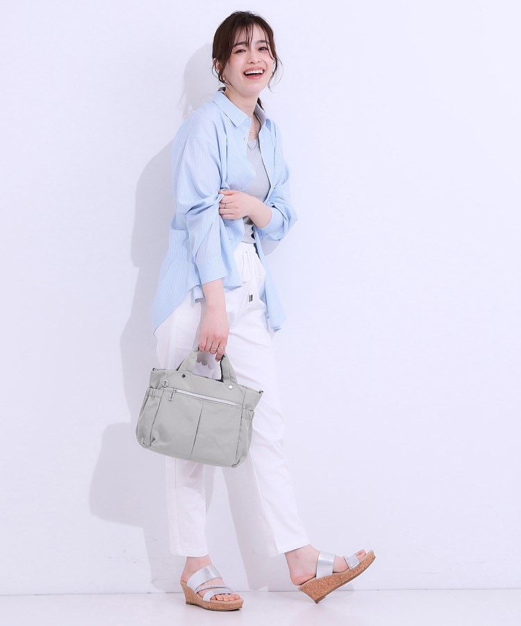 シューラルー(SHOO・LA・RUE)の【撥水】フロントポケットトートバッグ2