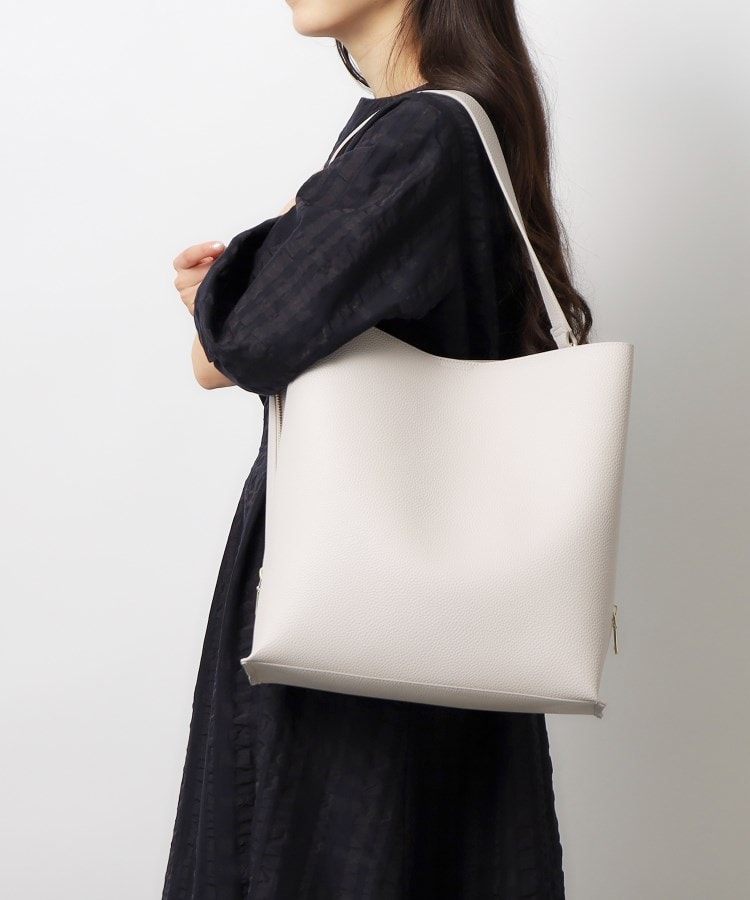 軽量／A4サイズ対応／通勤対応】シュリンク合皮ワンショルダー