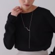オペークドットクリップ(OPAQUE.CLIP)のねじりメタルスライドネックレス4