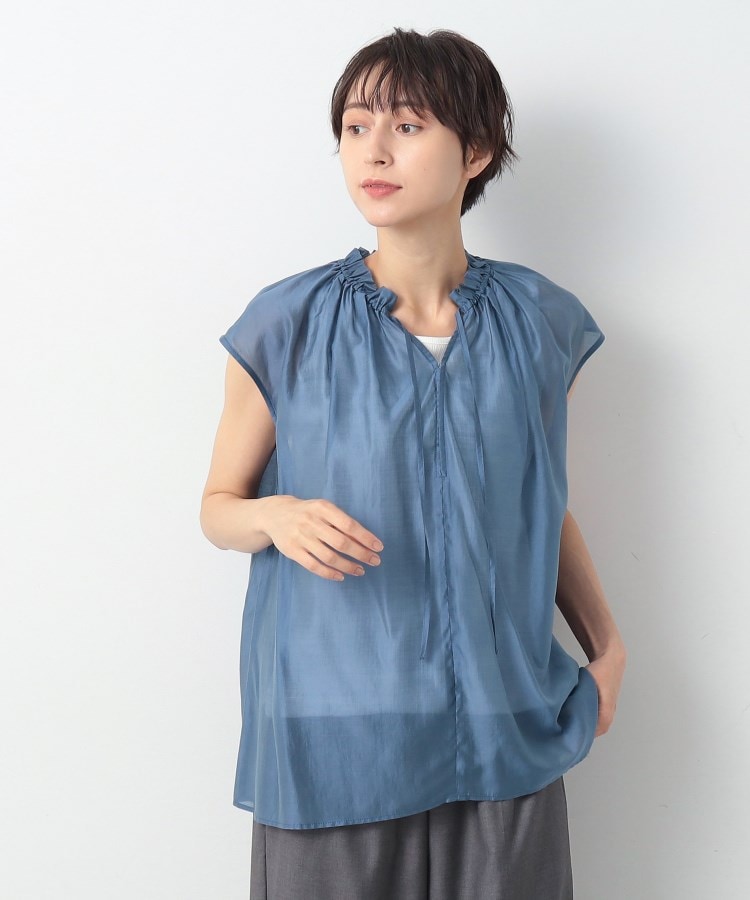 デッサン(レディース)(Dessin(Ladies))の【洗える】フリルネックブラウス ブルー(092)