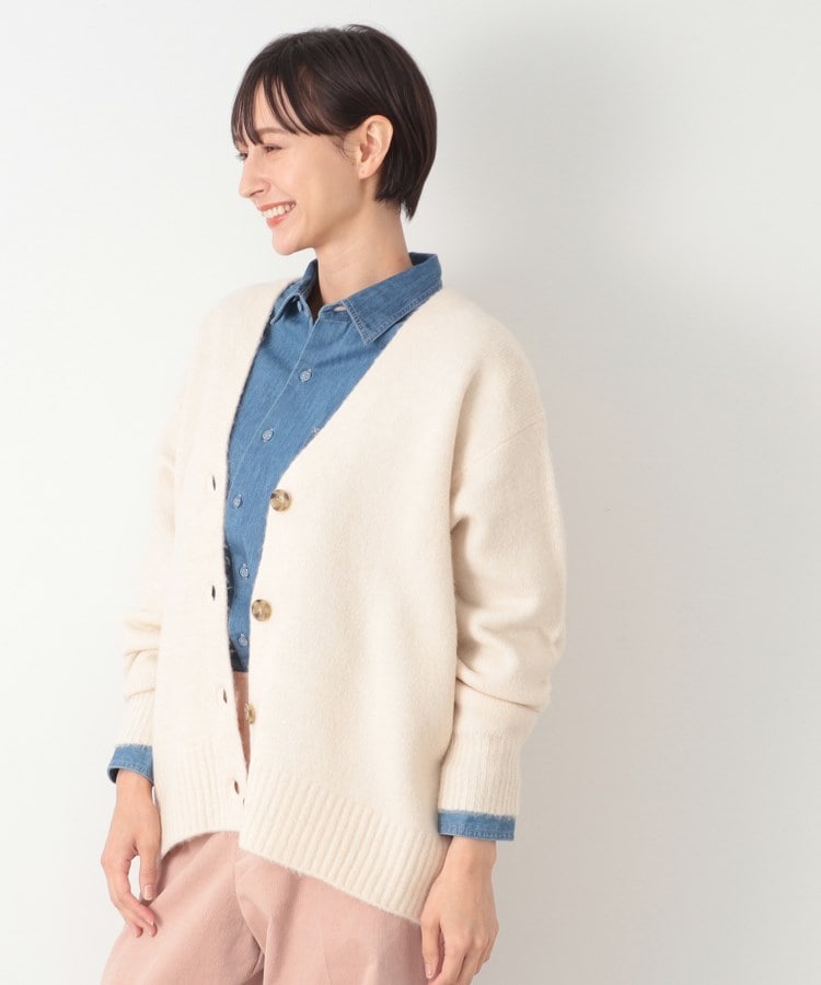 デッサン(レディース)(Dessin(Ladies))の【洗える】ヘアリーボタン付きVネックカーディガン2