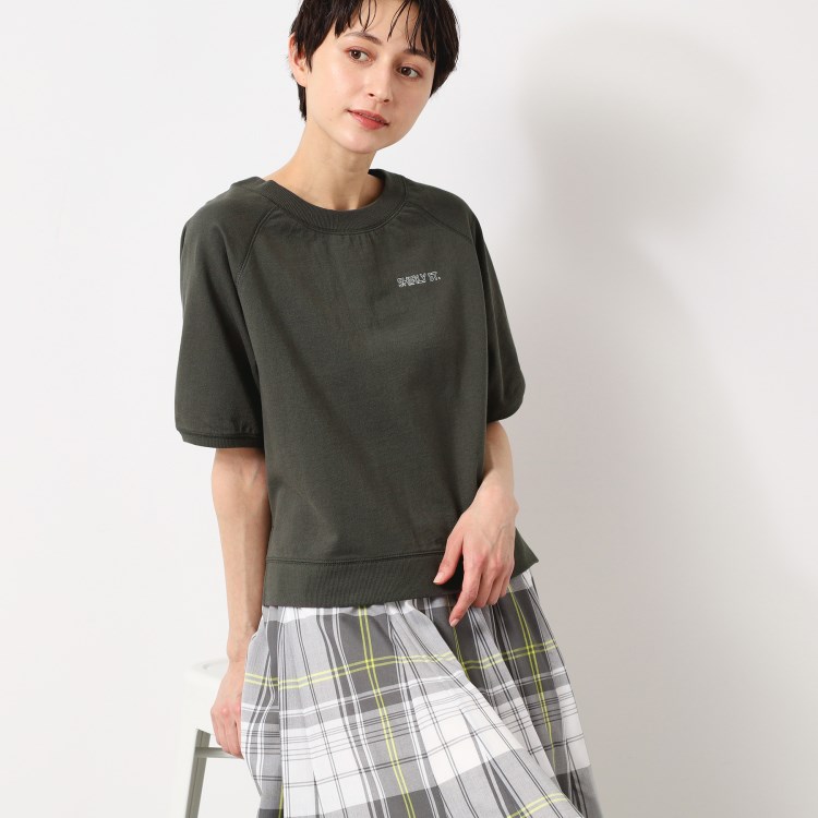 デッサン(レディース)(Dessin(Ladies))の【洗える】クロップド丈ポイントロゴ入りカットソー（S～L） カットソー