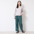 デッサン(レディース)(Dessin(Ladies))の【ウエストゴム・洗える】フラワープリントパンツ1