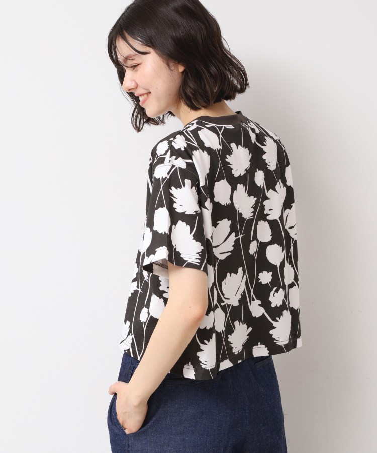 デッサン(レディース)(Dessin(Ladies))の【リンクコーデ・洗える】フラワープリントTシャツ ブラック(119)