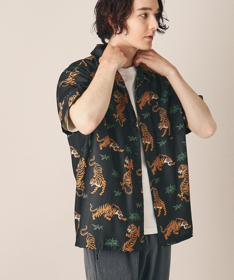 デッサン(メンズ)(Dessin(Men))の【洗える】トラプリントシャツ1