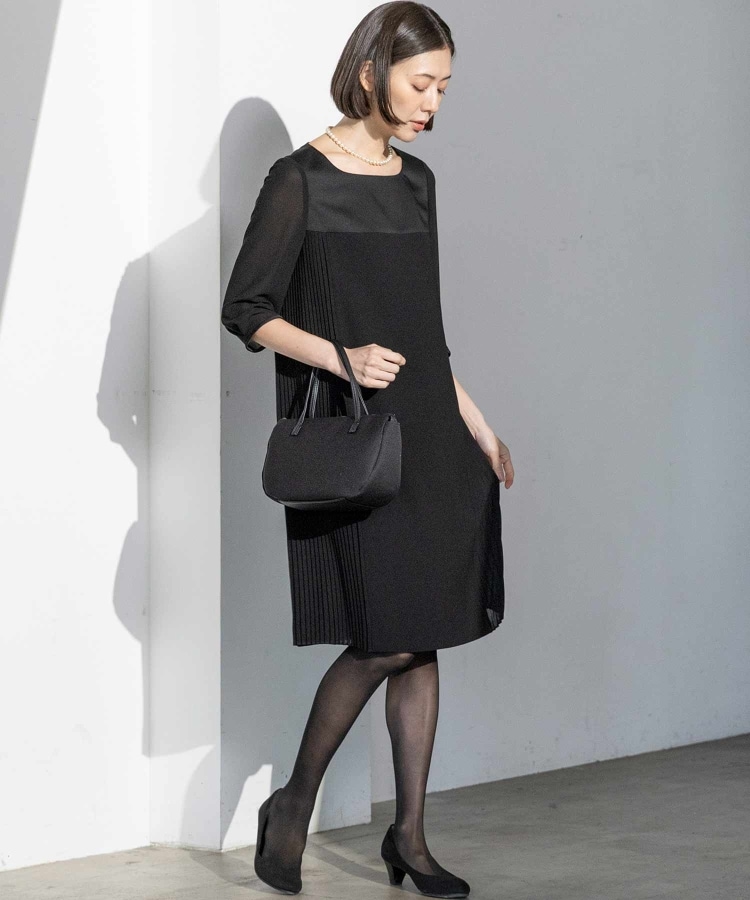 INDIVI ストレッチ性素材 シースルー切り替えワンピース 【礼服・喪服