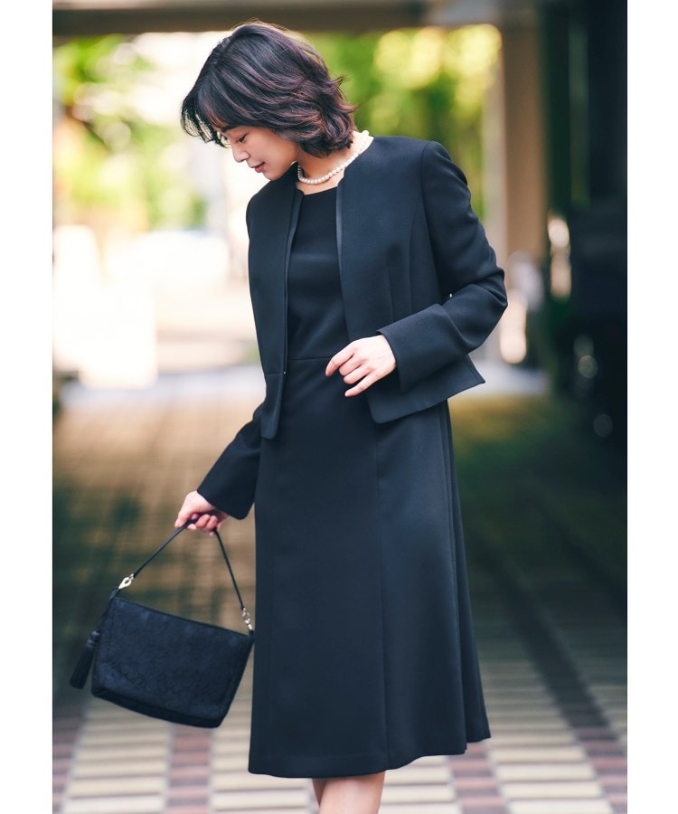 INDIVI ストレッチ素材 サテン切り替えVネックジャケット+ INDIVI ストレッチ素材 サテン切り替えVネックジャケット+