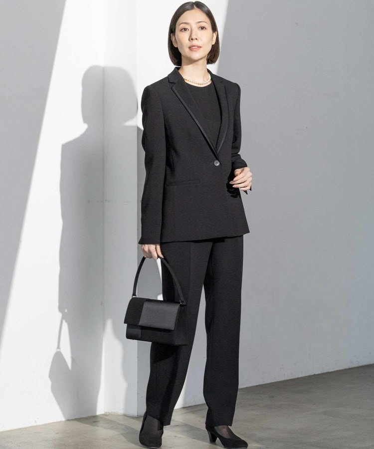 INDIVI ウォッシャブル 裾フレアブラウス 【喪服・礼服 INDIVI ウォッシャブル 裾フレアブラウス 【喪服・礼服