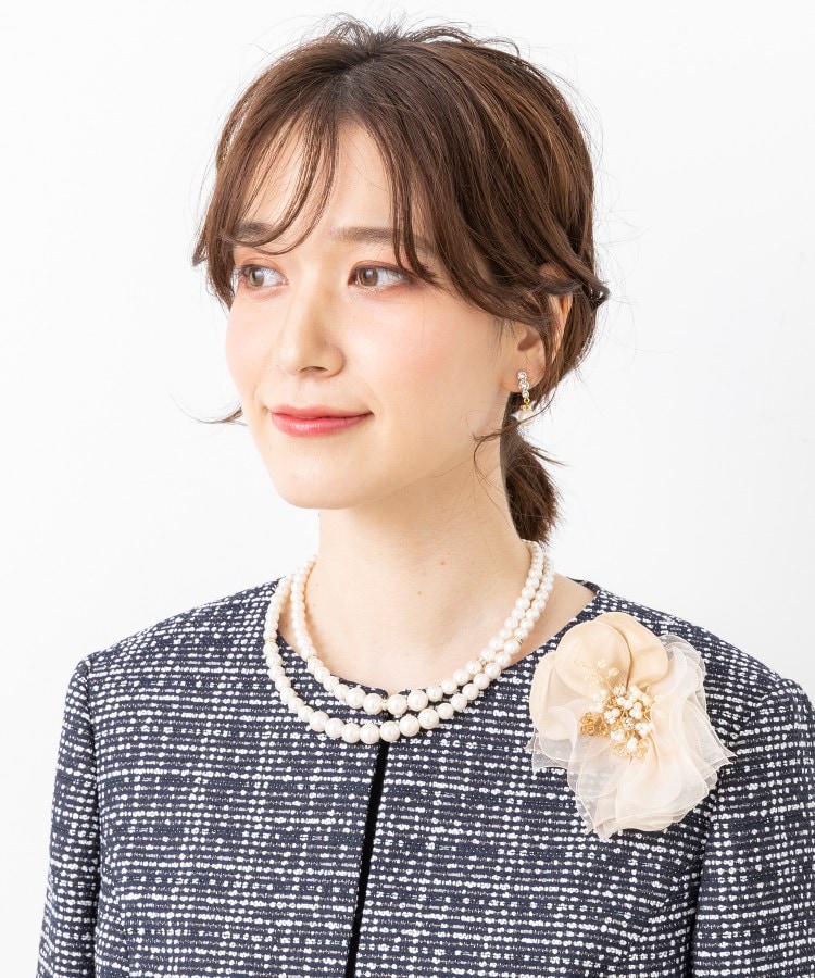 トウキョウソワール(東京ソワール)のマグネット留め具のパール調ネックレス【結婚式・ゲストドレス・パーティードレス・学校行事・卒業式・入学式】12