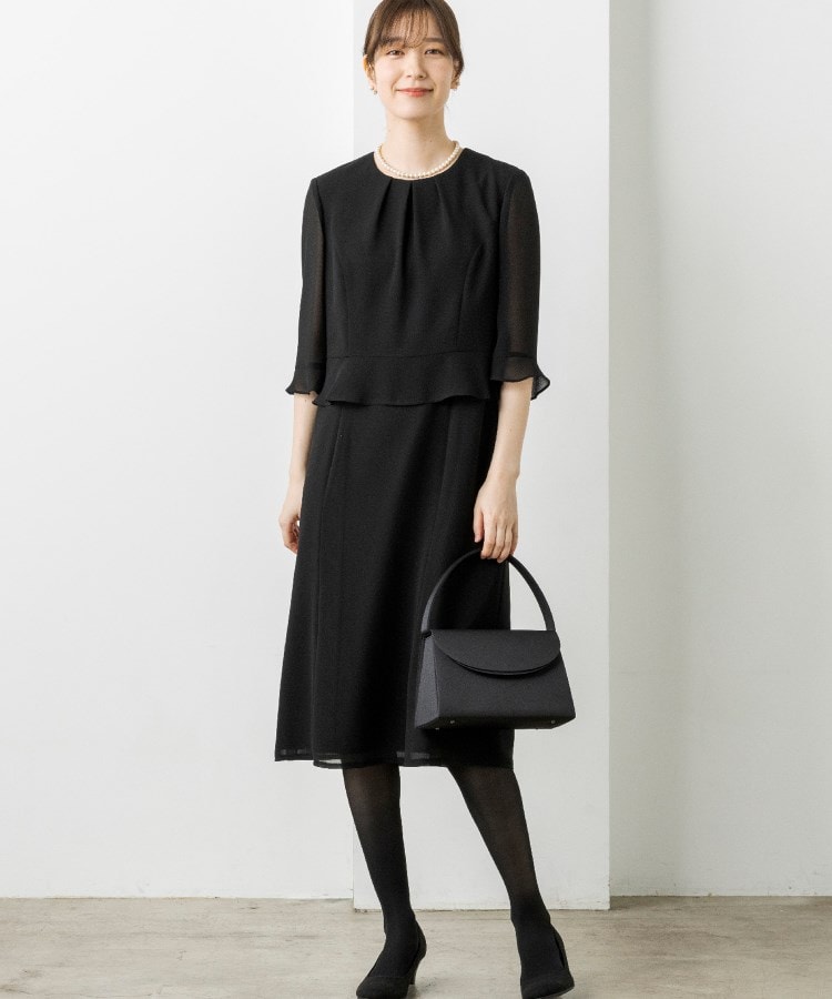 トウキョウソワール(東京ソワール)の【洗える】ペプラム付きジョーゼットワンピース【喪服・礼服・ブラックフォーマル】2