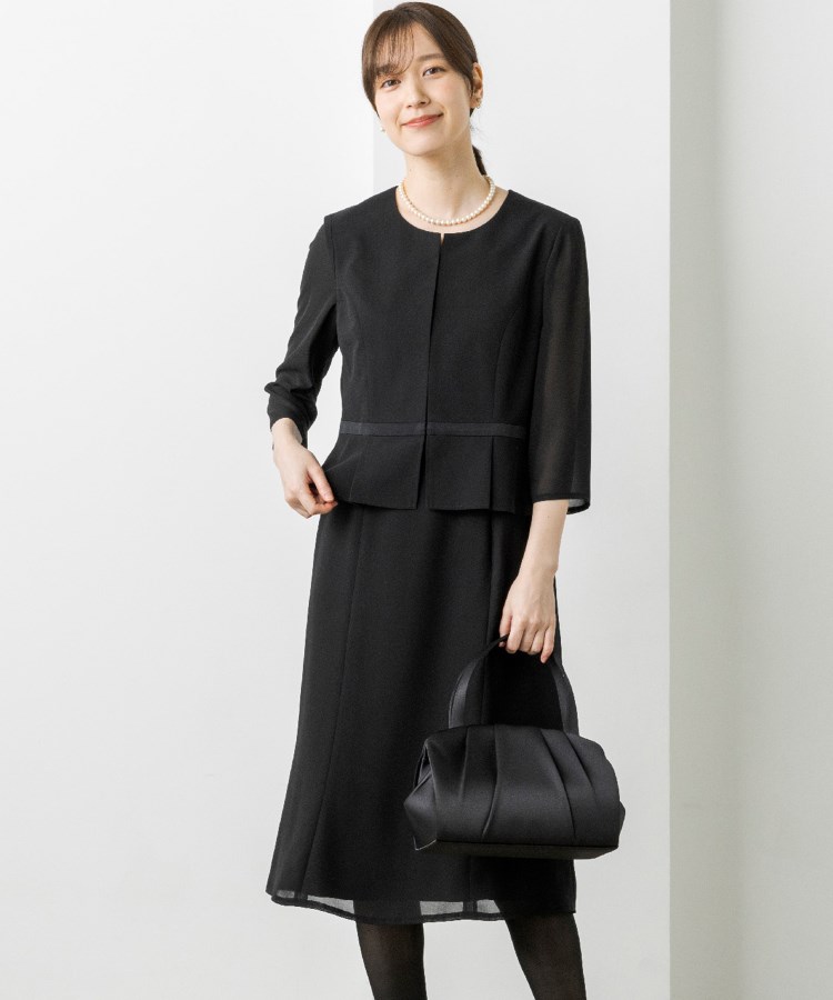 トウキョウソワール(東京ソワール)の【洗える】ノーカラージャケットデザイン前開きワンピース【喪服・礼服・ブラックフォーマル】 ブラック(019)