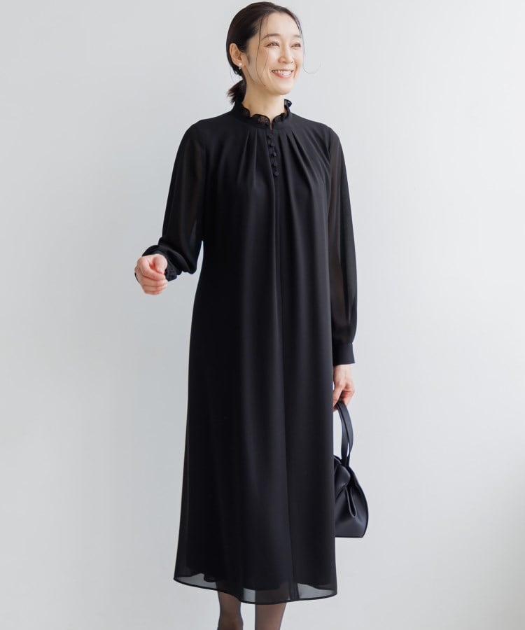 東京ソワール レースデザイン フレアシルエットワンピース