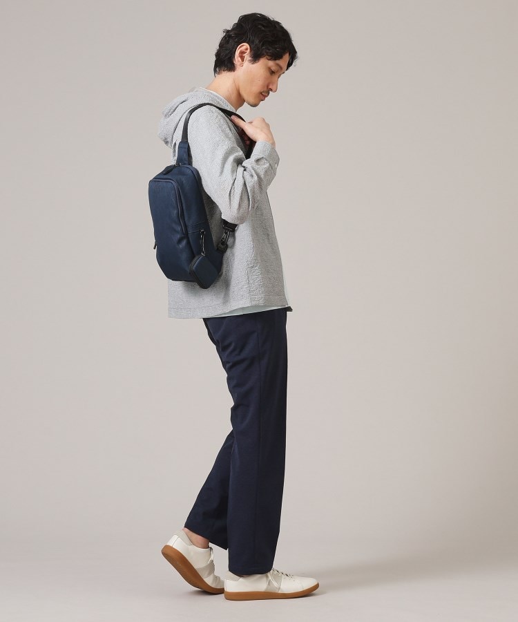 タケオキクチ(TAKEO KIKUCHI)の【軽量】シャドーライン ボディバック30