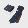 タケオキクチ(TAKEO KIKUCHI)の【BOXセット】フラワー小紋柄ネクタイ＆タイバー セット1