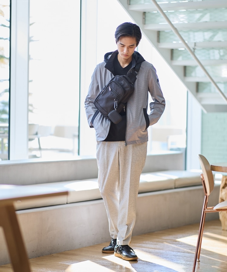 タケオキクチ(TAKEO KIKUCHI)の【多機能・軽量】NEWシャドーライン ボディバック37