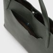 タケオキクチ(TAKEO KIKUCHI)の【ポーチ付き】シュリンクレザートートバッグ21