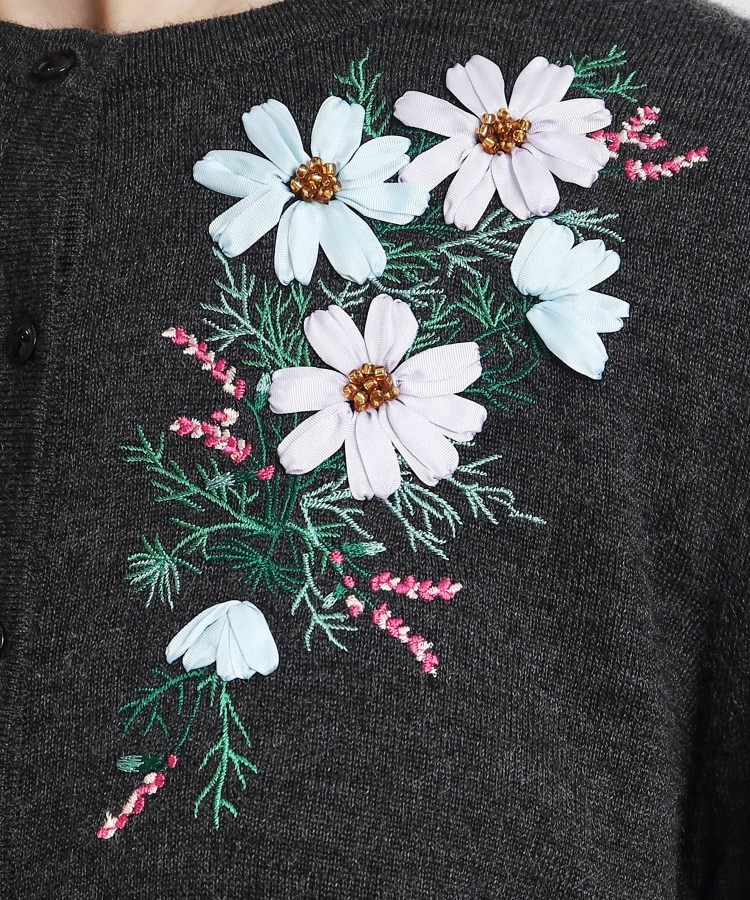 【人気シリーズ/ハンドクラフト/アンサンブル】コスモス刺繍カーディガン