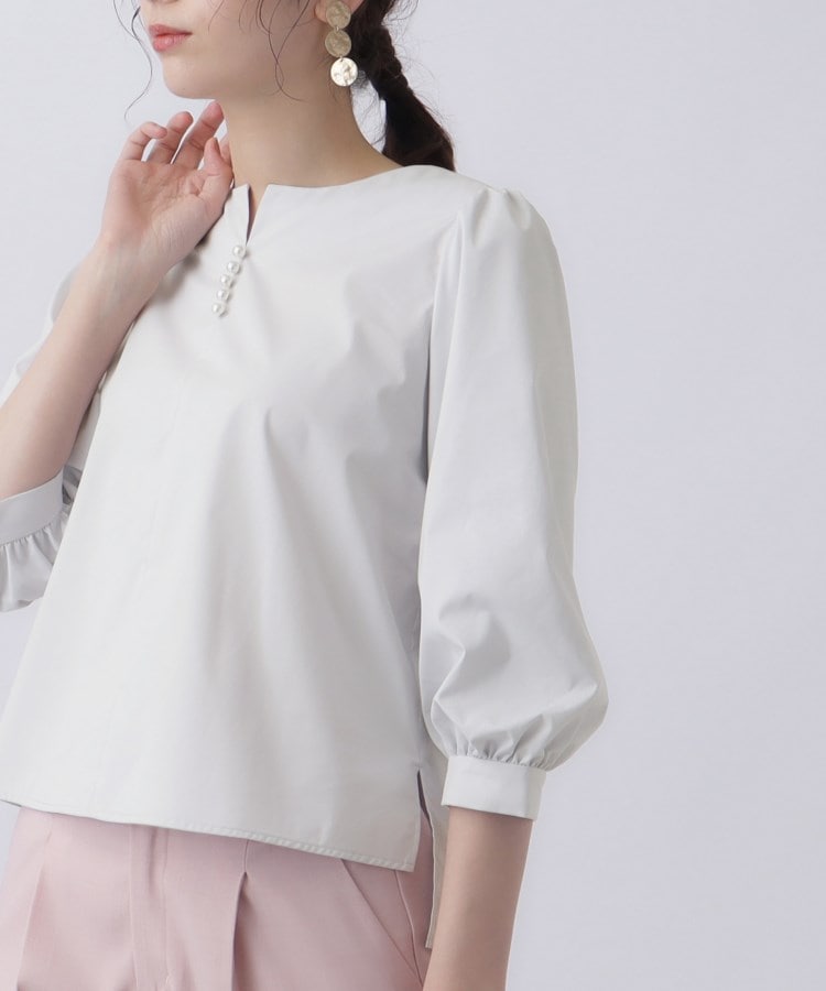 スーナウーナ(SunaUna)の【秋物がSALEに！／7分袖】パール付パフスリーブブラウス23