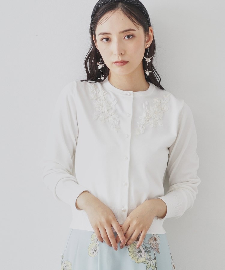 スーナウーナ(SunaUna)の【SS～Lサイズ展開／リボン刺繍】クラフトニット オフホワイト(003)
