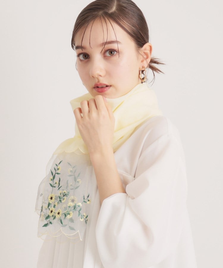 お顔周りを華やかに♪】花柄刺繍ストール(ストール・マフラー お顔周りを華やかに♪】花柄刺繍ストール(ストール・マフラー