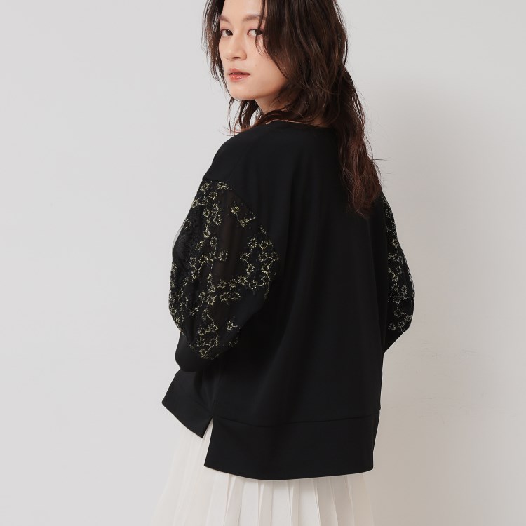 スーナウーナ(SunaUna)の【チュール刺繍／1枚でキマる】華やかプルオーバー カットソー
