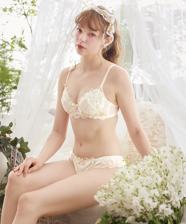 リサマリ(Risa Magli)のイリーナ ブラジャー（E-F）＜サイドシェイプ＞29