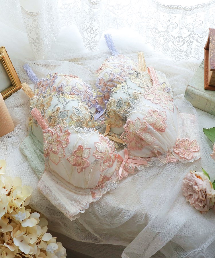 リサマリ(Risa Magli)のアデリーノ ブラジャー （B-D） ＜V Make Type＞26